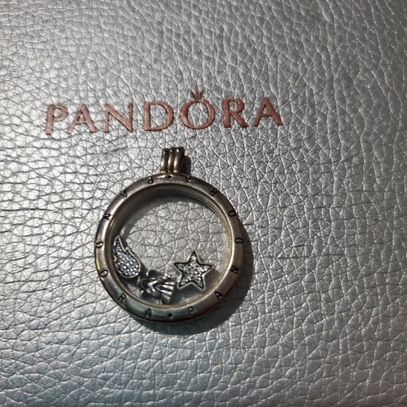 Pandora locket - Picture 4 of 4